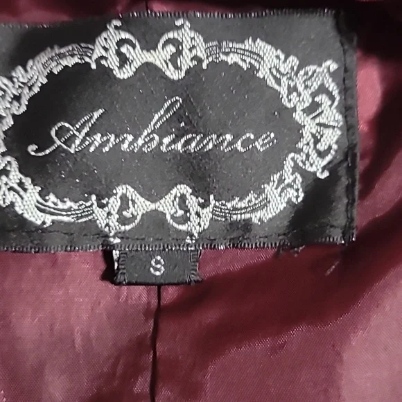 Jacket - Picture 4 of 5